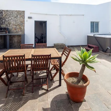 Tulip - Silvercoast Apartments